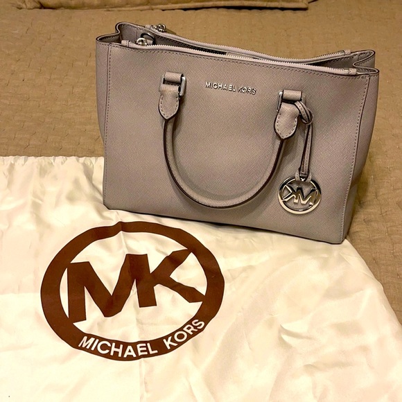 Grey Michael Kors Purse Large Print Size